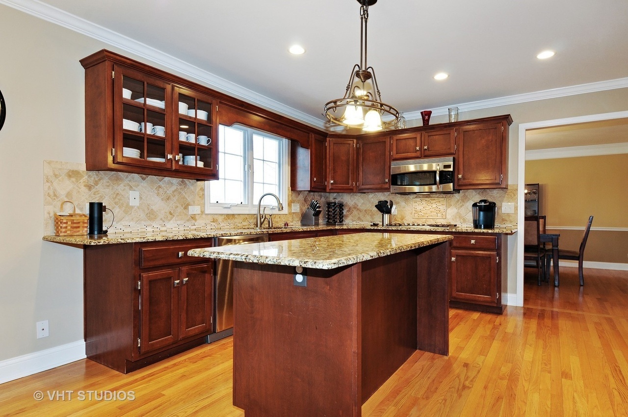 1244 Hollingswood Avenue, Naperville, IL