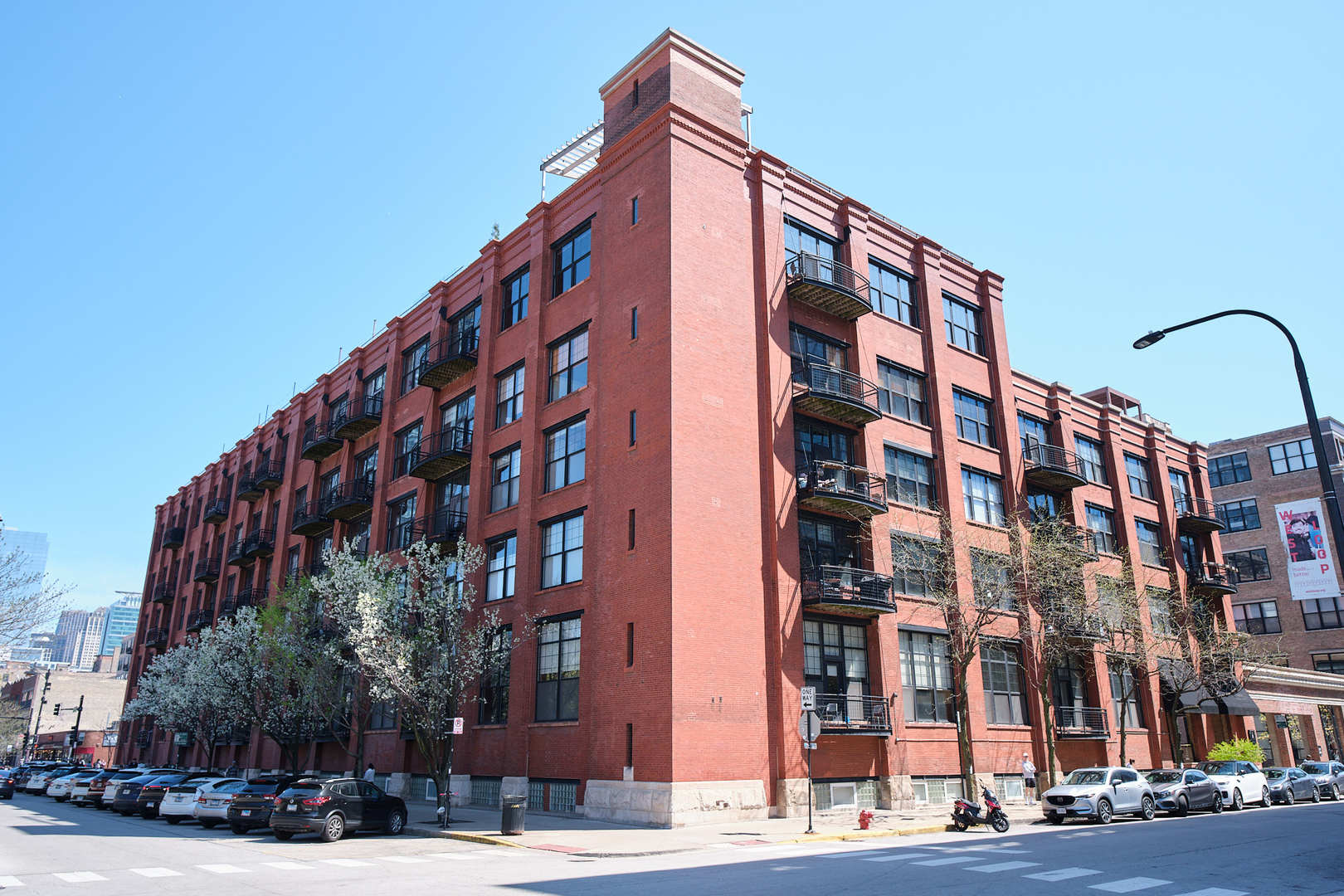 1000 W Washington Boulevard #446, Chicago, IL