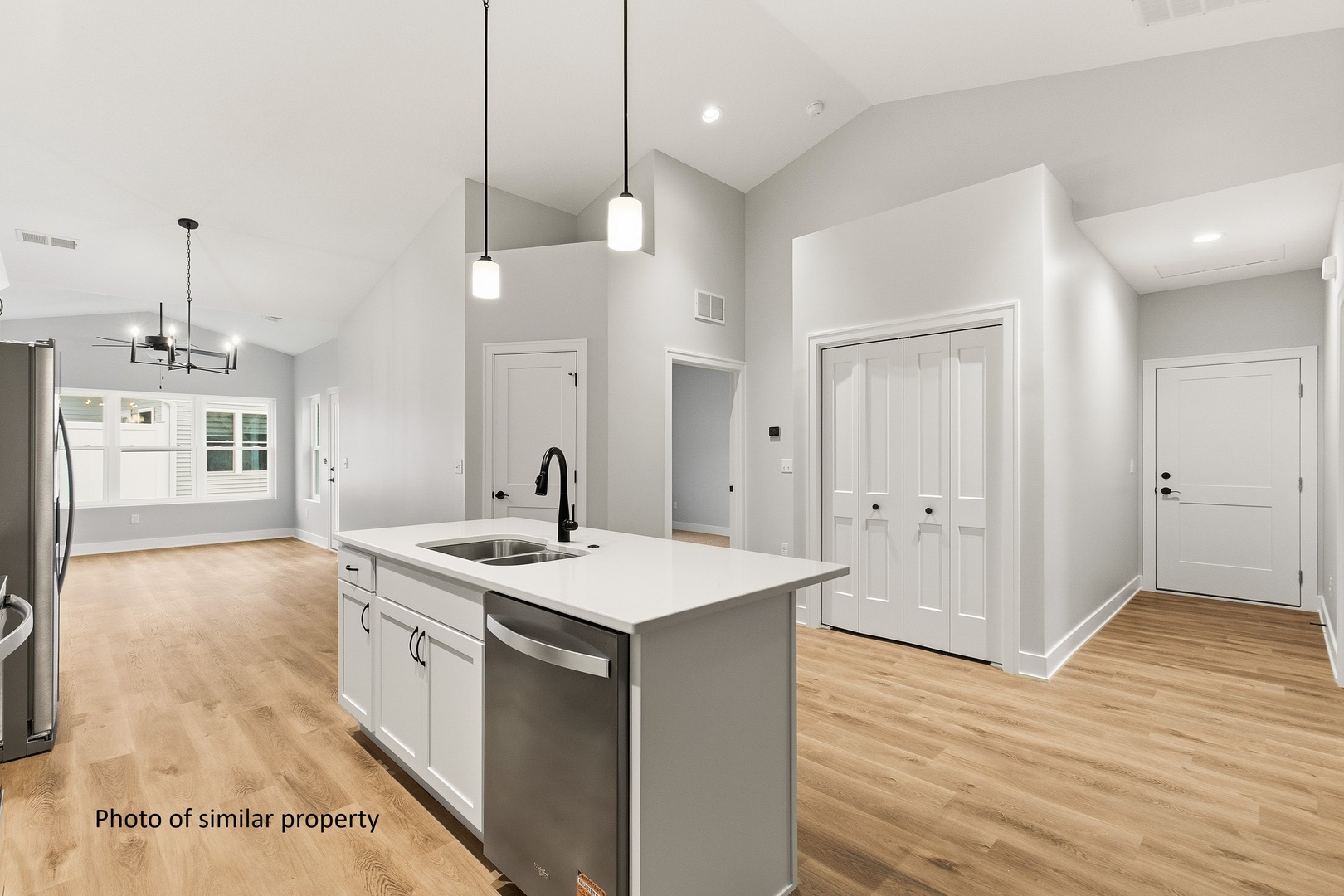 163 Skaloud Court #163, East Moline, IL