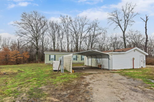 20100 Diamond Springs Road, Shattuc, IL