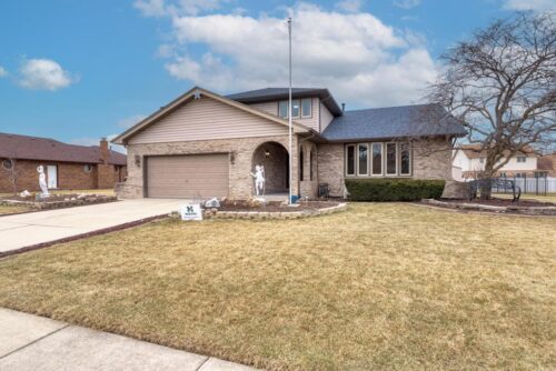 18800 Dickens Drive, Mokena, IL