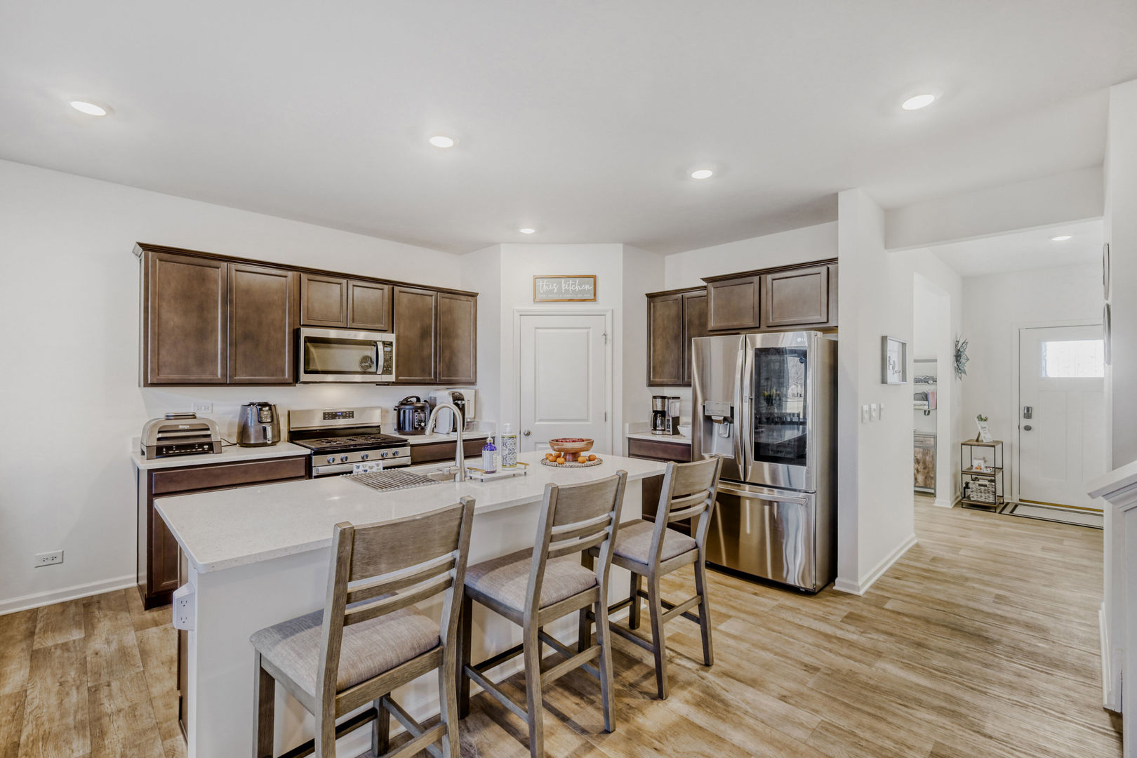 601 Ironwood Avenue, Oswego, IL