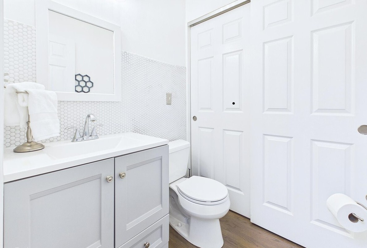 764 Cherry Creek Drive, Grayslake, IL