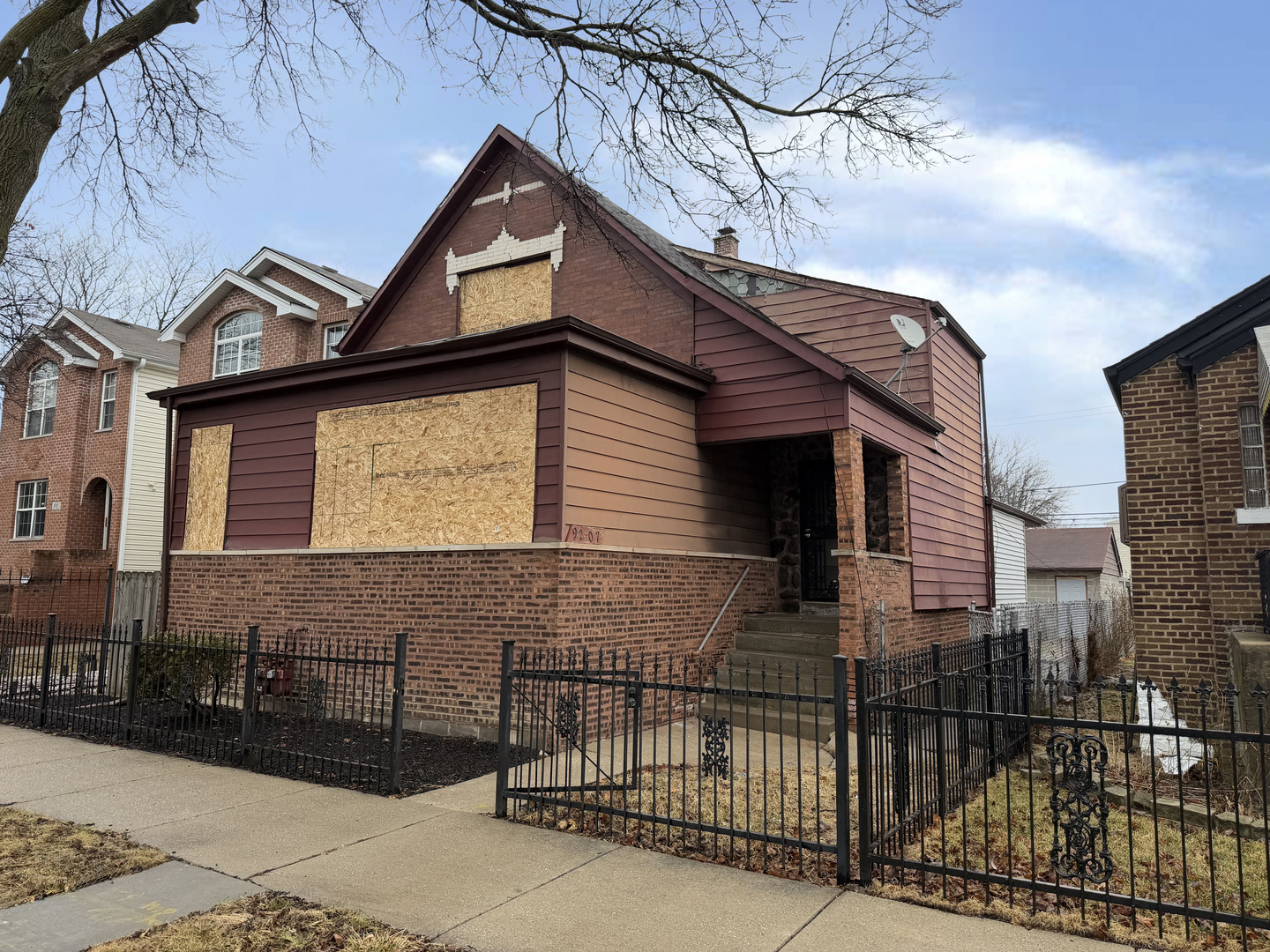 9207 S Ellis Avenue, Chicago, IL