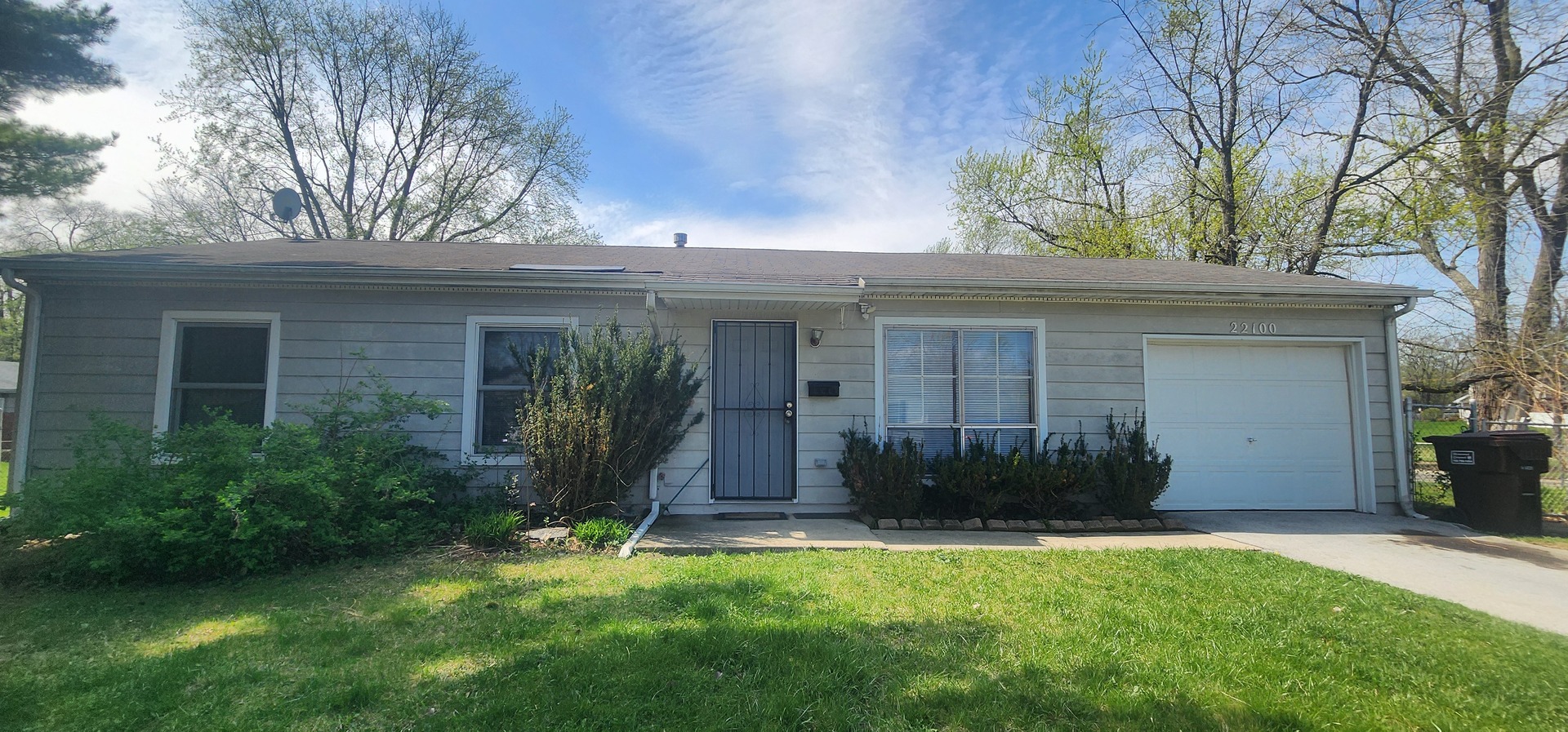 22100 Karlov Avenue, Richton Park, IL