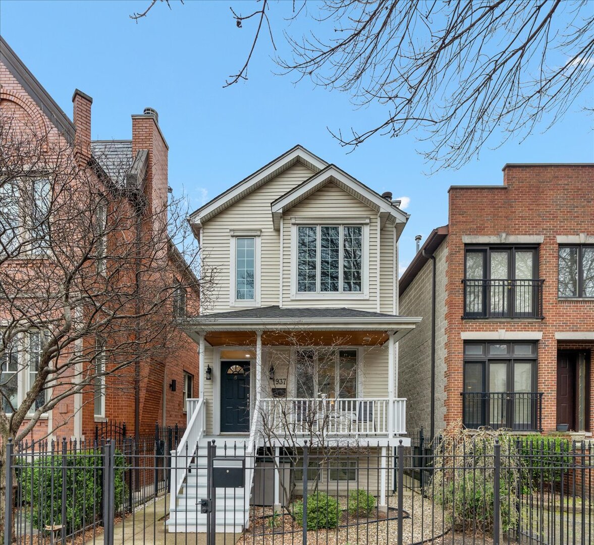 1937 W Melrose Street, Chicago, IL