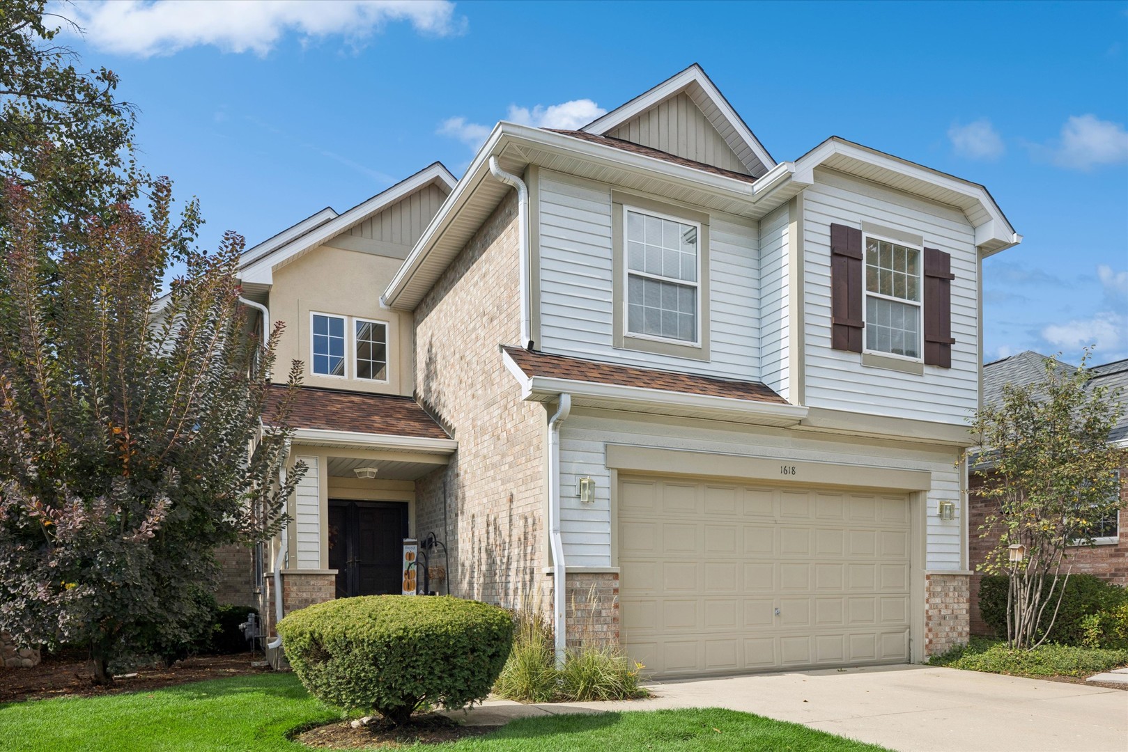 1618 Astor Avenue, Oakbrook Terrace, IL