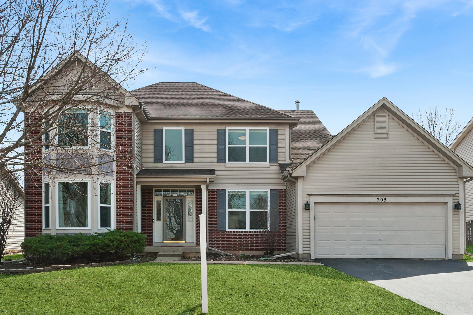 305 Hampton Road, Sugar Grove, IL