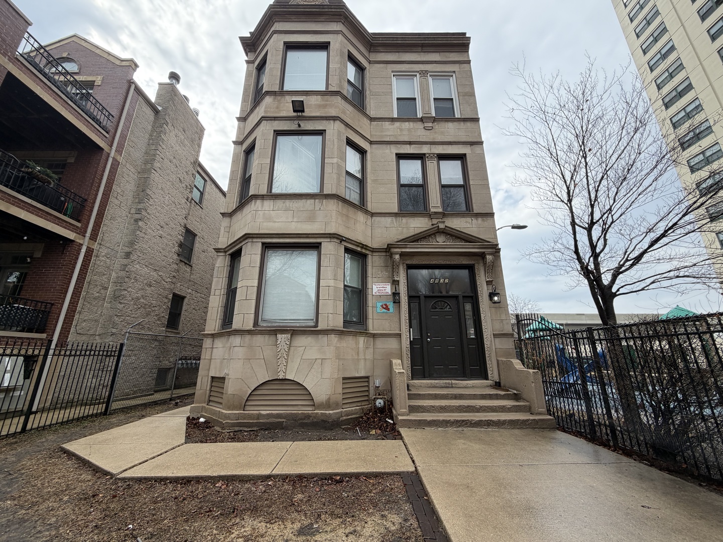 4832 N Winthrop Avenue #2W, Chicago, IL