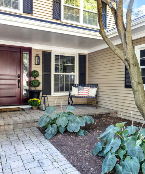 992 Belaire Court, Naperville, IL