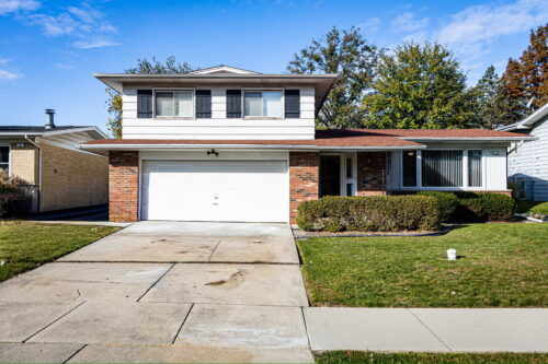 500 N Illinois Avenue, Glenwood, IL