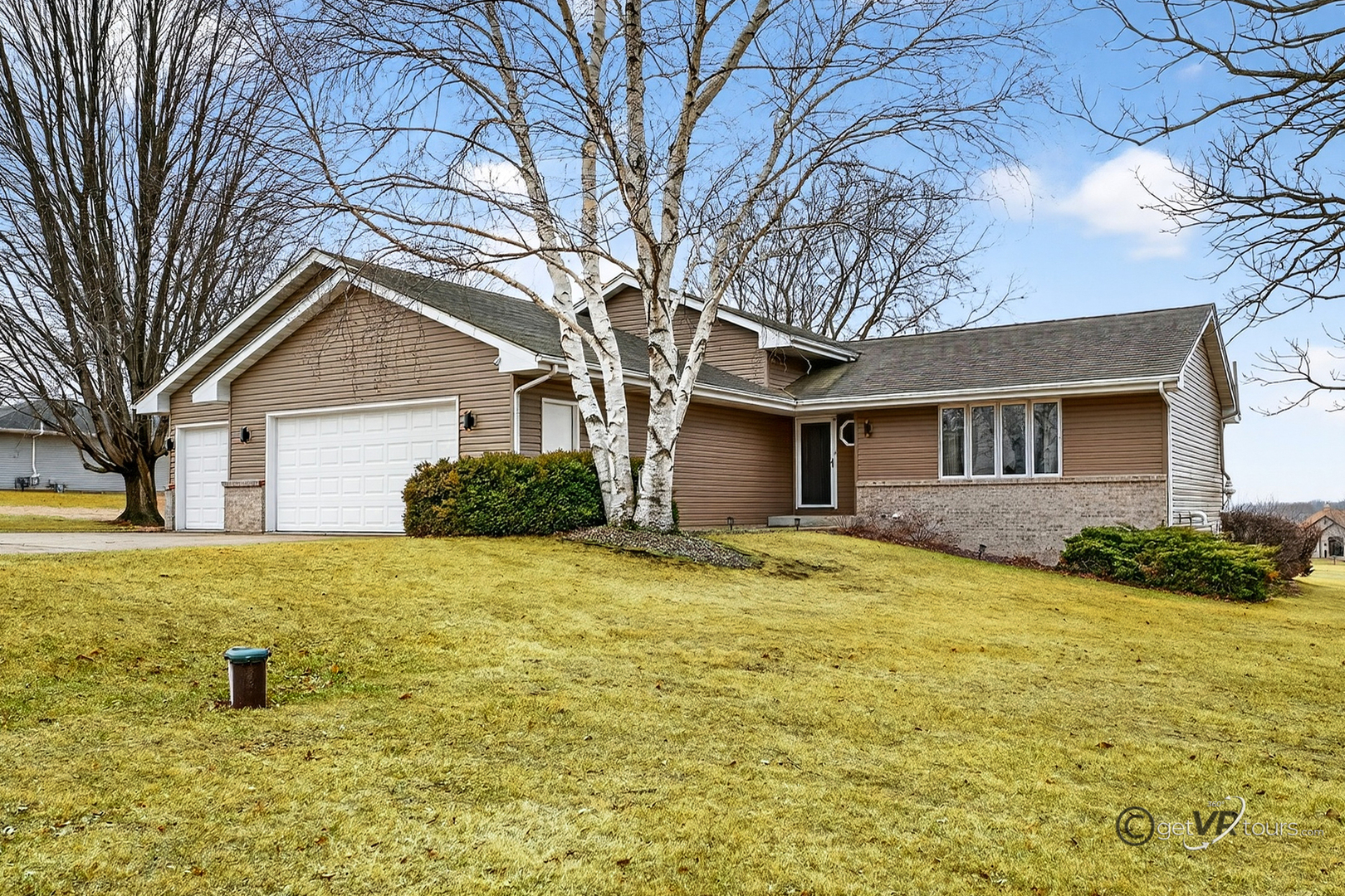 1898 Delmar Drive, Freeport, IL