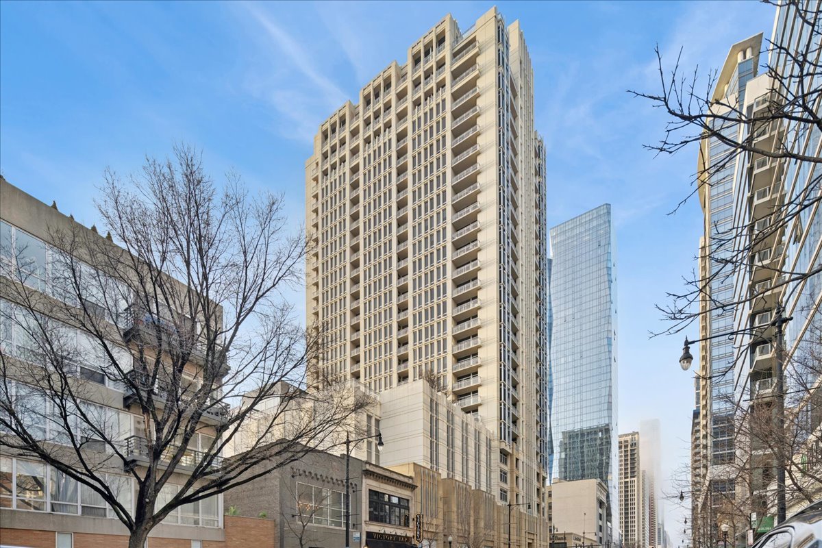 1400 S Michigan Avenue #2405, Chicago, IL