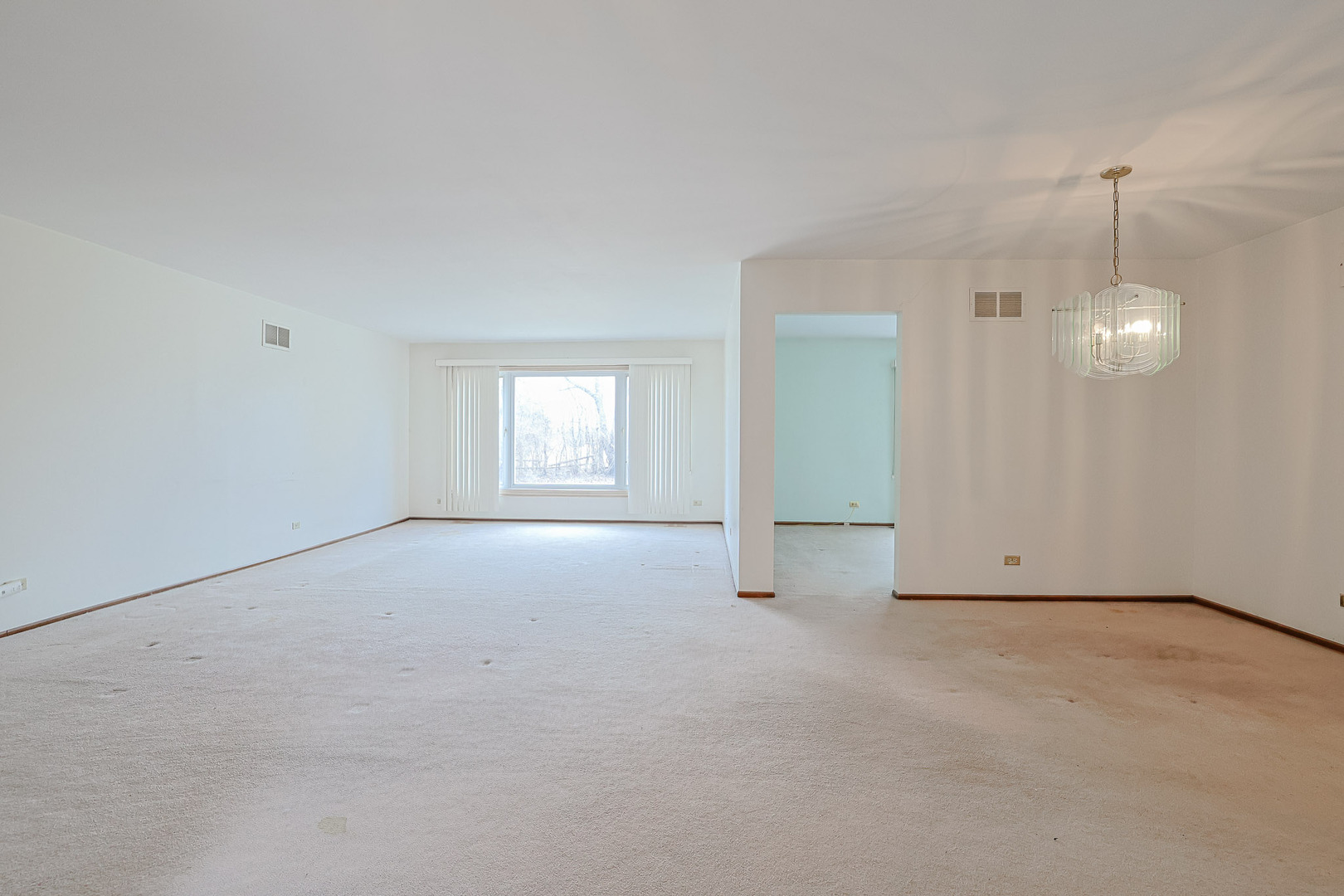 2049 Dorval Drive, Naperville, IL
