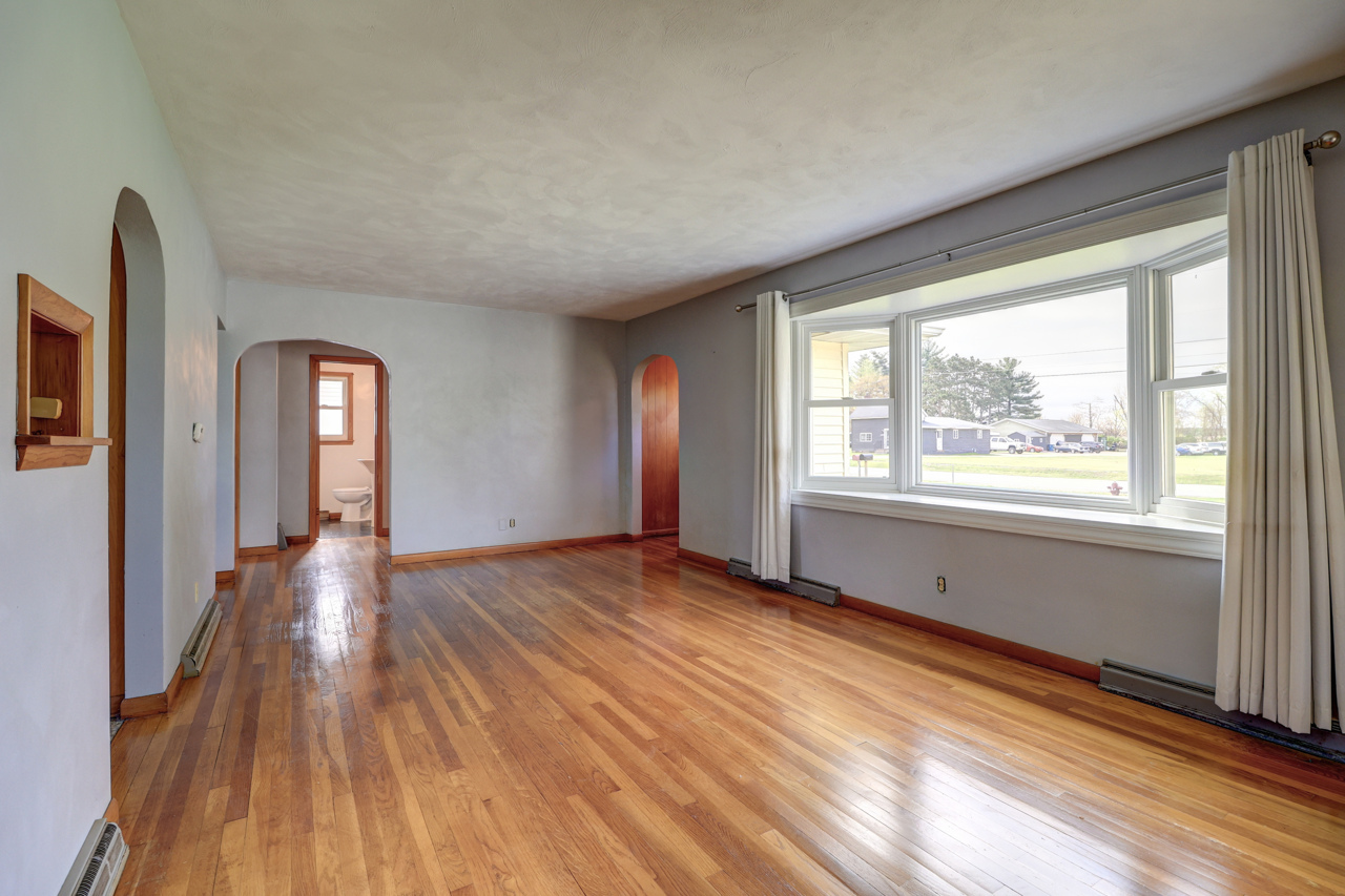 1134 W Main Street, Thomson, IL