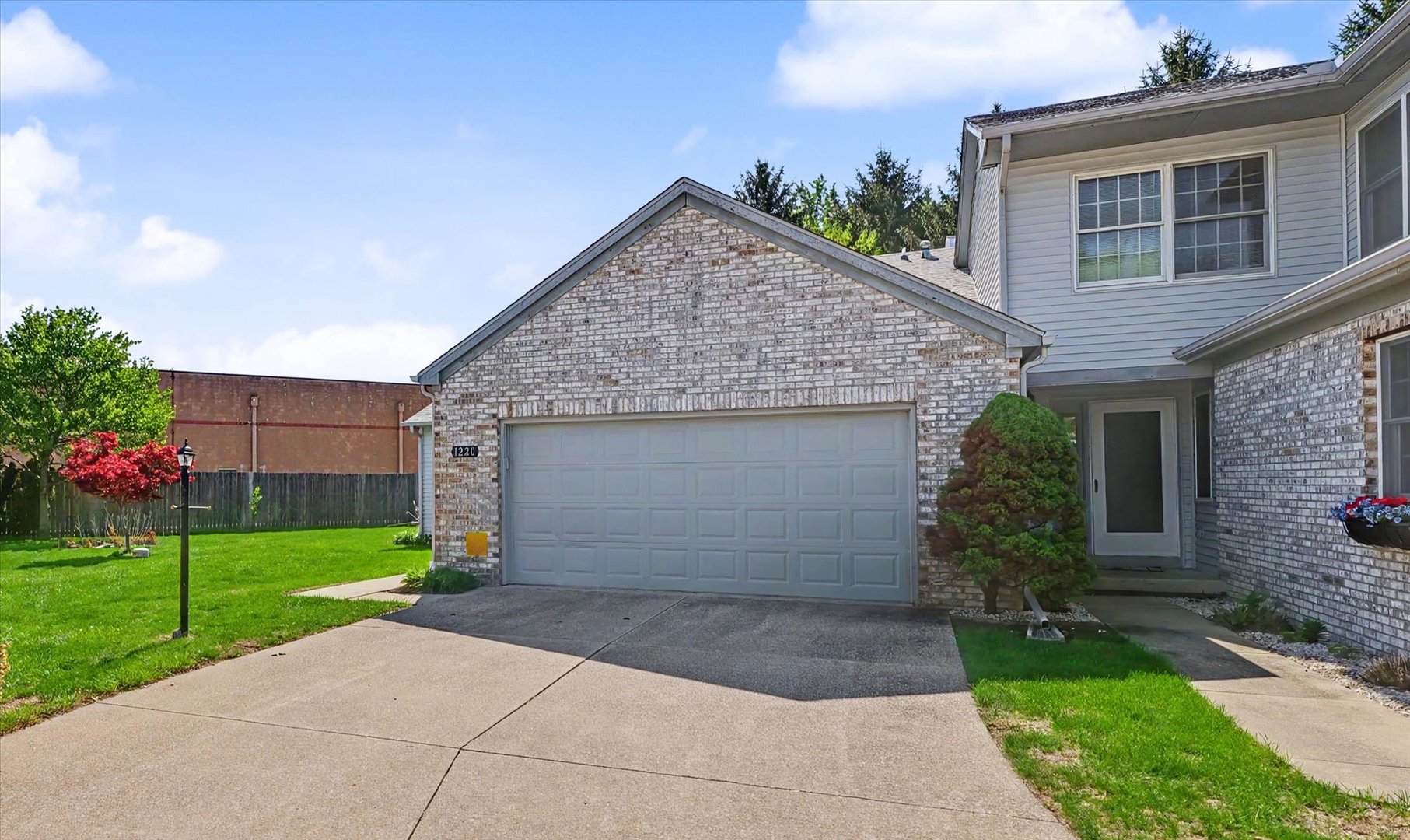 1220 QUAIL RUN #1, Savoy, IL