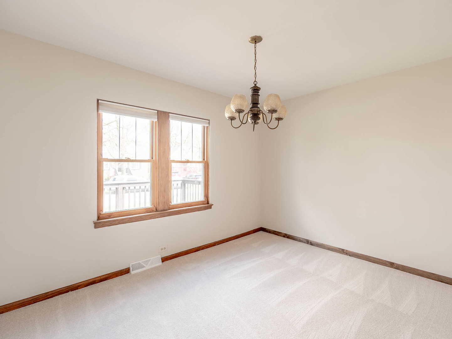 18032 Wildwood Avenue, Lansing, IL