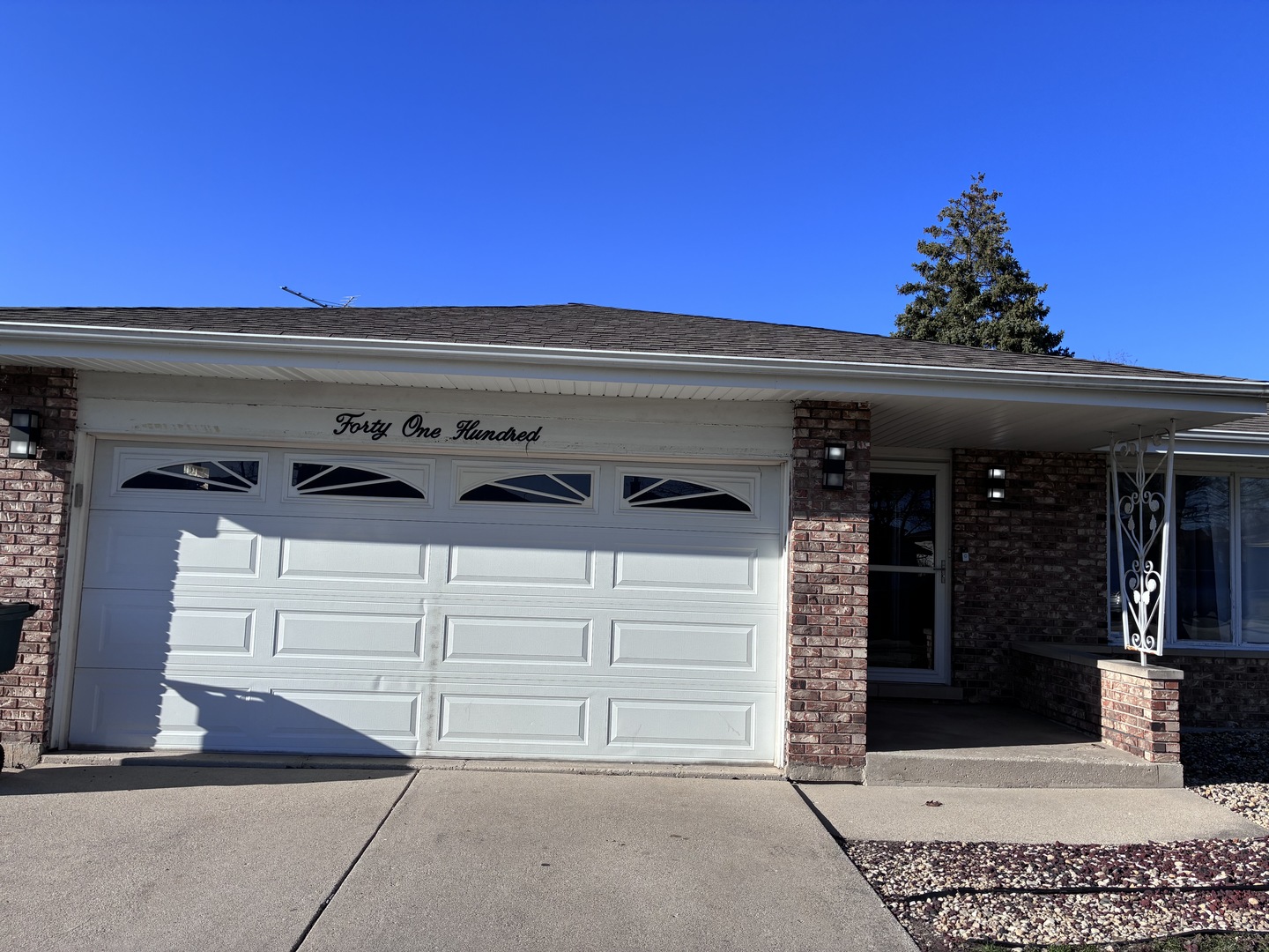 4100 176th Place, Country Club Hills, IL