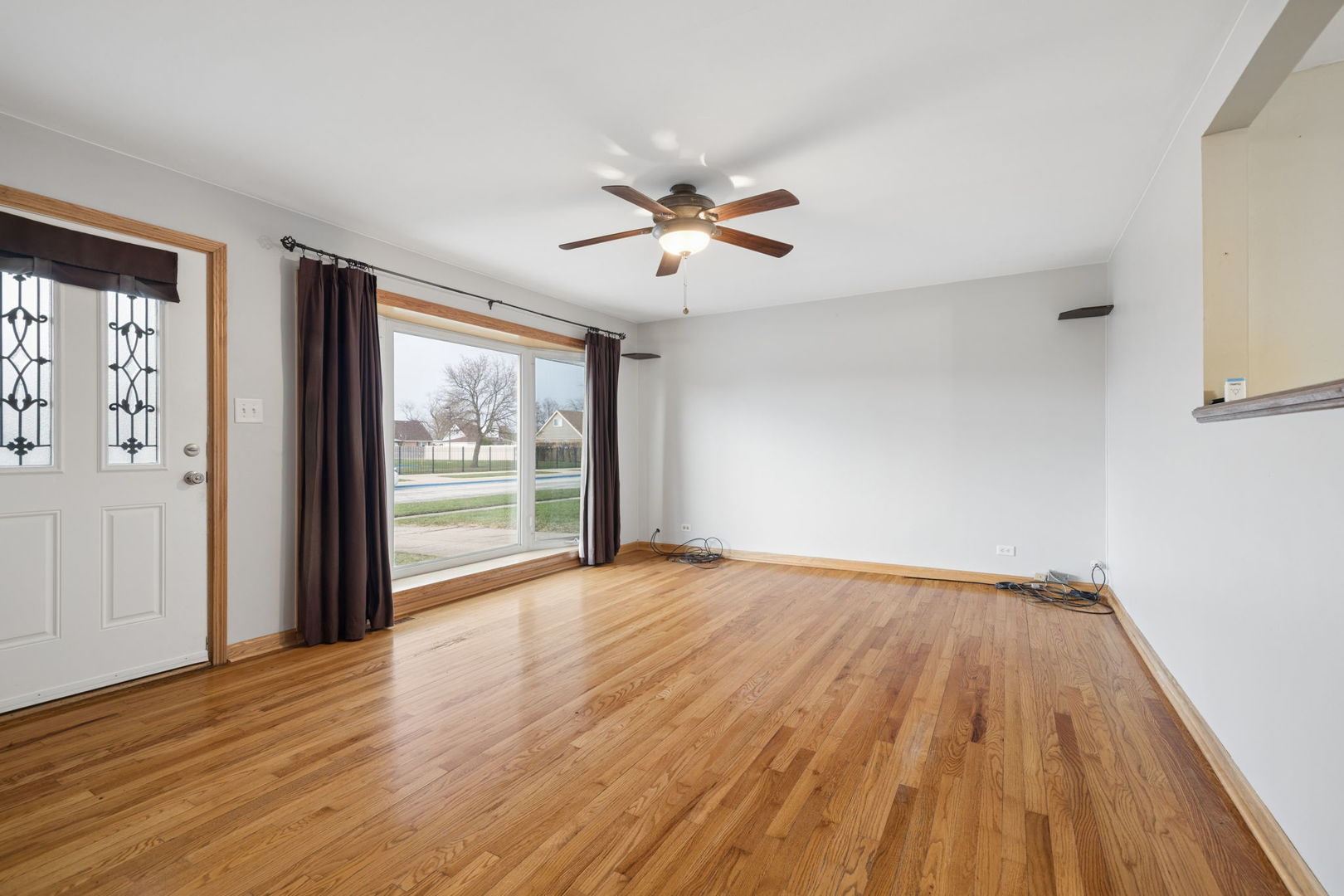 9136 Pembroke Lane, Bridgeview, IL