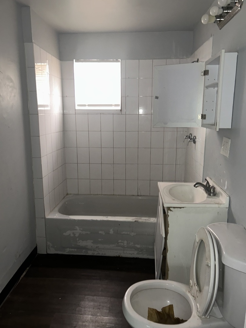 6913 S Throop Street, Chicago, IL