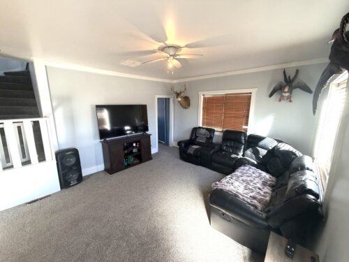 121 S Merrill Street, Preston, IA