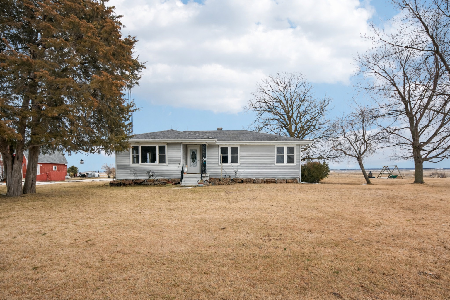 9610 S Swell Road, Kinsman, IL