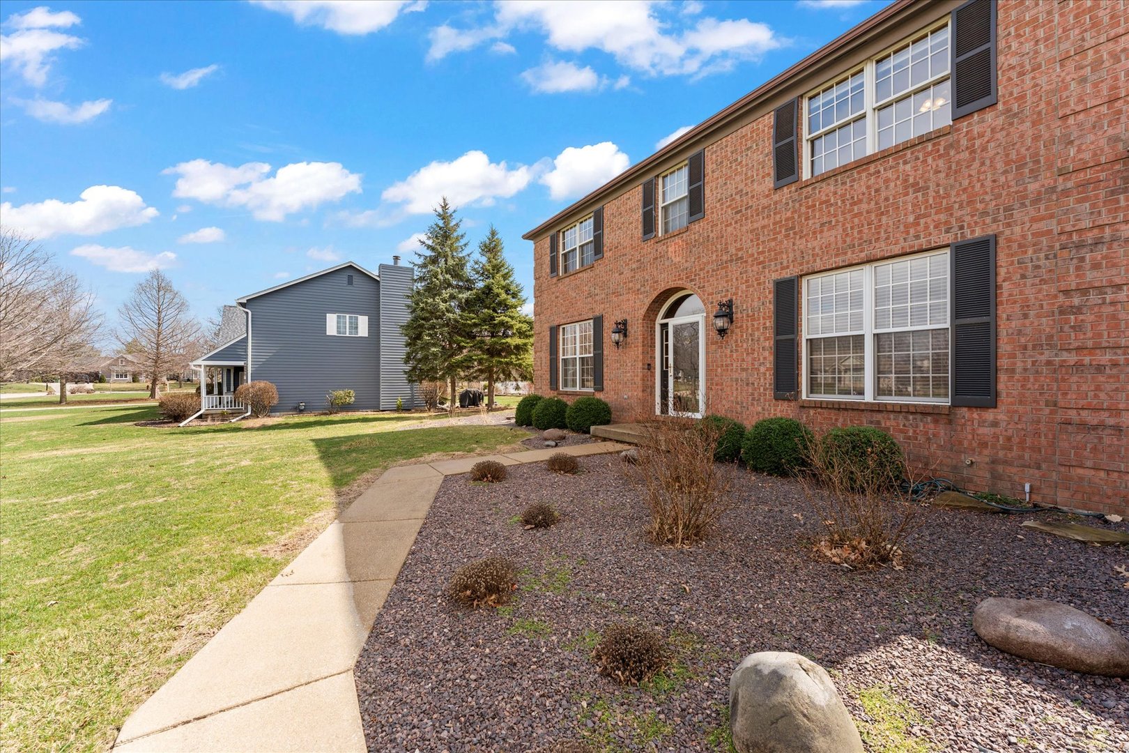 1303 Hickory Tree Court, Mahomet, IL