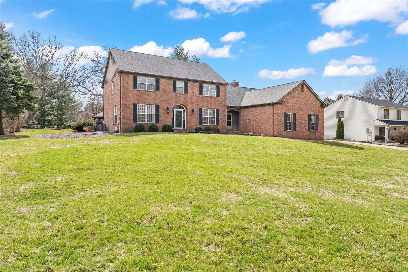 1303 Hickory Tree Court, Mahomet, IL