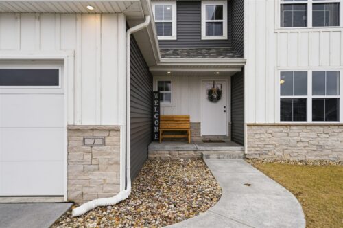 7 Boulder Drive, Carlock, IL