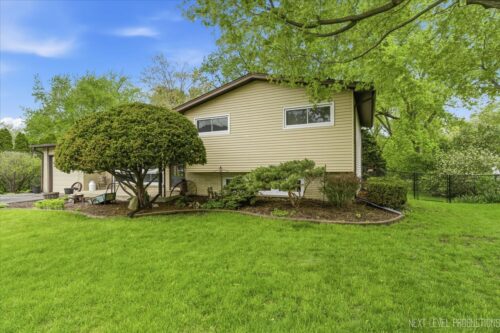 29W454 Ray Avenue, West Chicago, IL