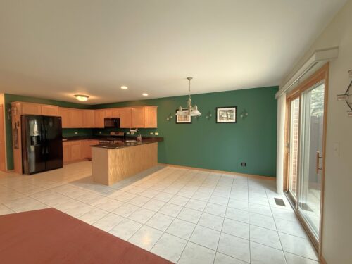 9400 CALEDONIA Drive, Tinley Park, IL