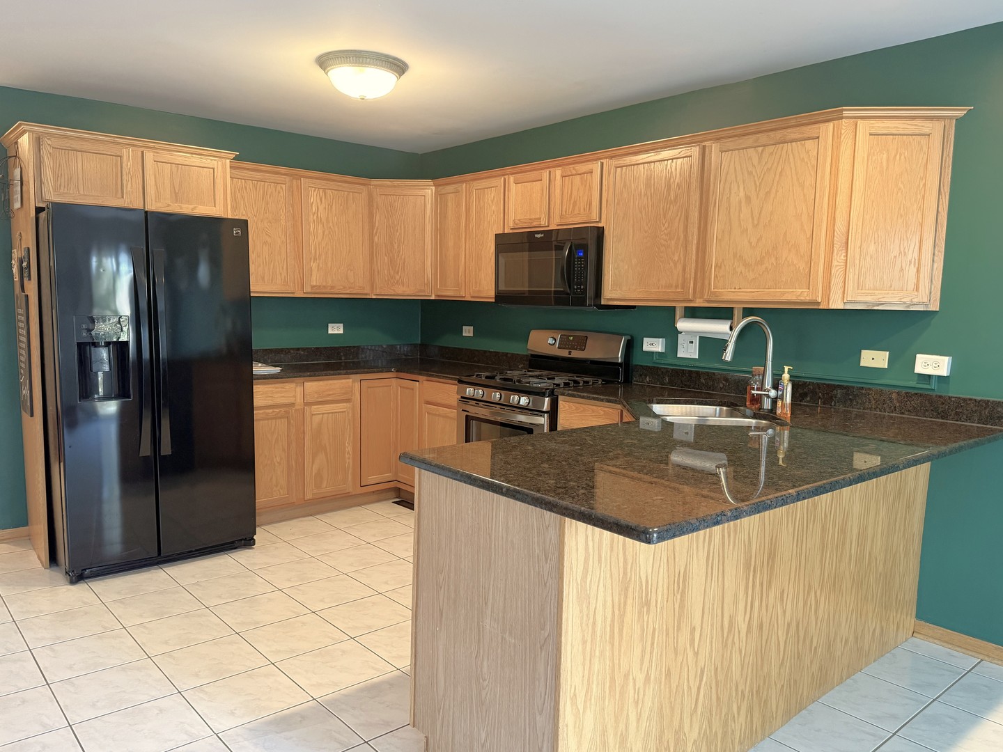 9400 CALEDONIA Drive, Tinley Park, IL