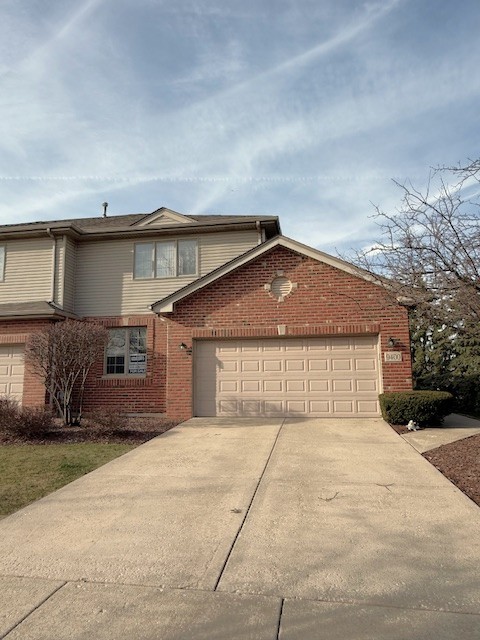 9400 CALEDONIA Drive, Tinley Park, IL