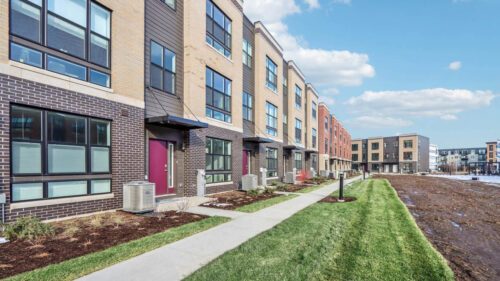 385 Summit Circle, Lombard, IL