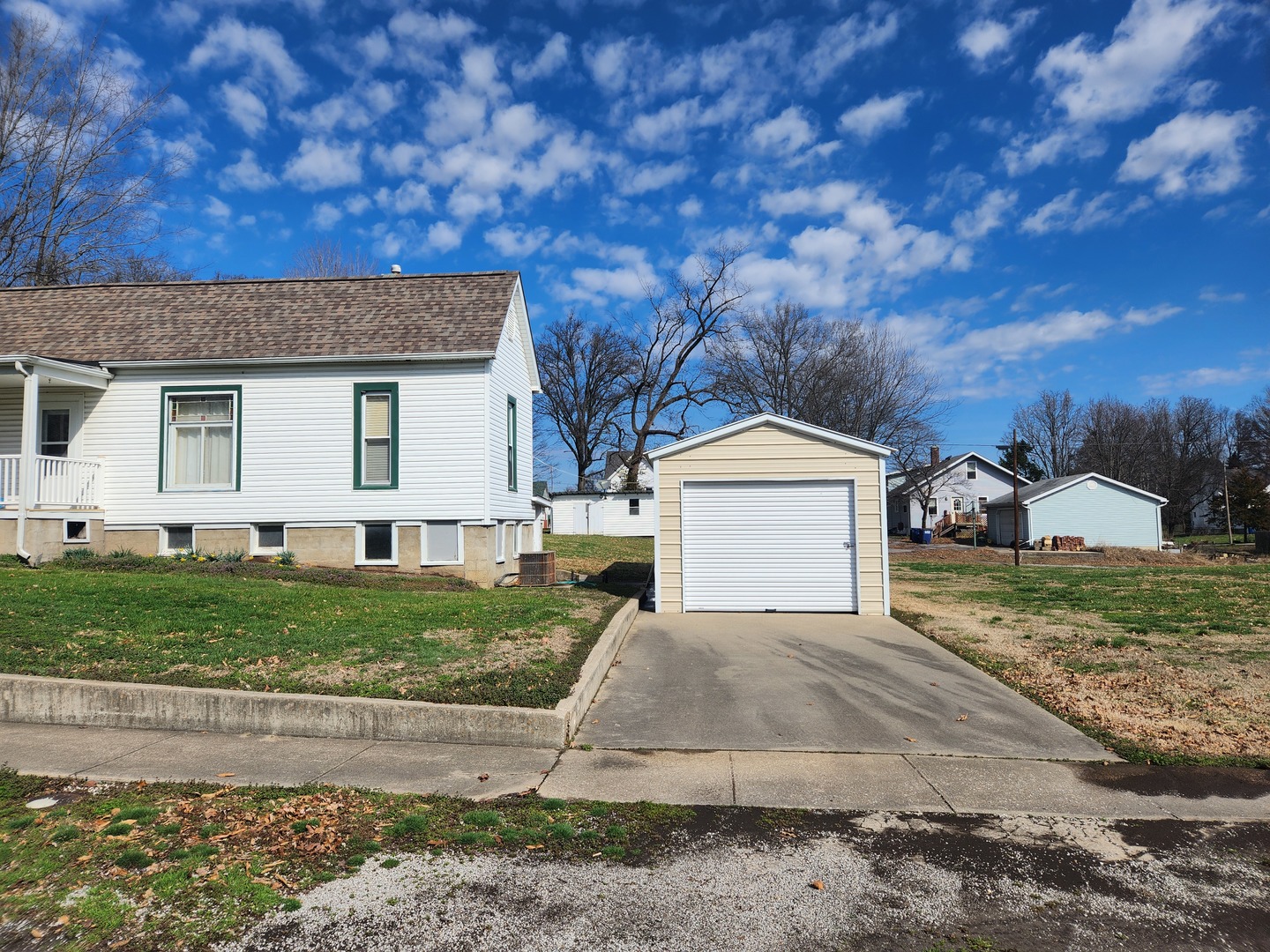 601 W Saint Louis Avenue, Pinckneyville, IL