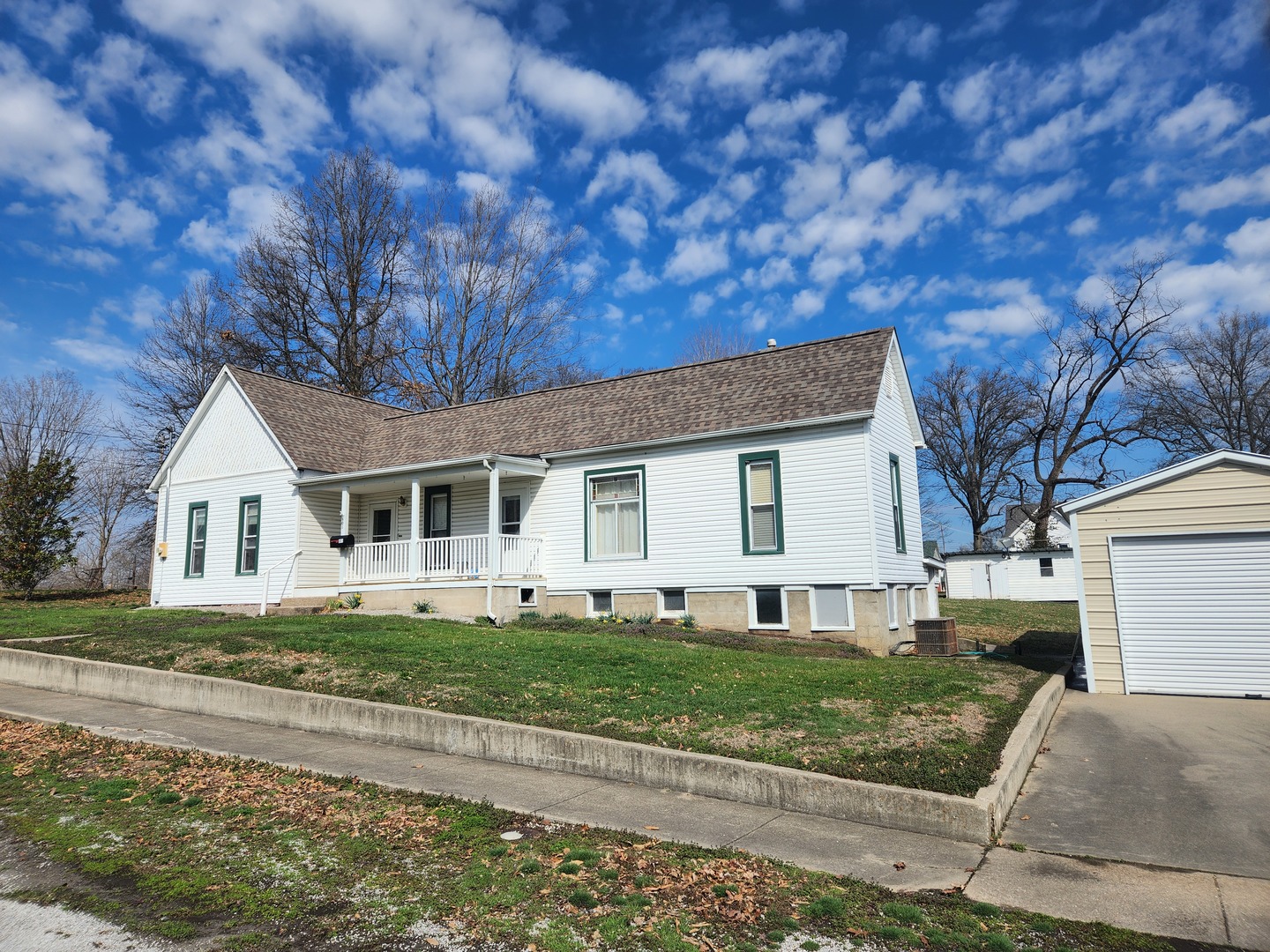 601 W Saint Louis Avenue, Pinckneyville, IL