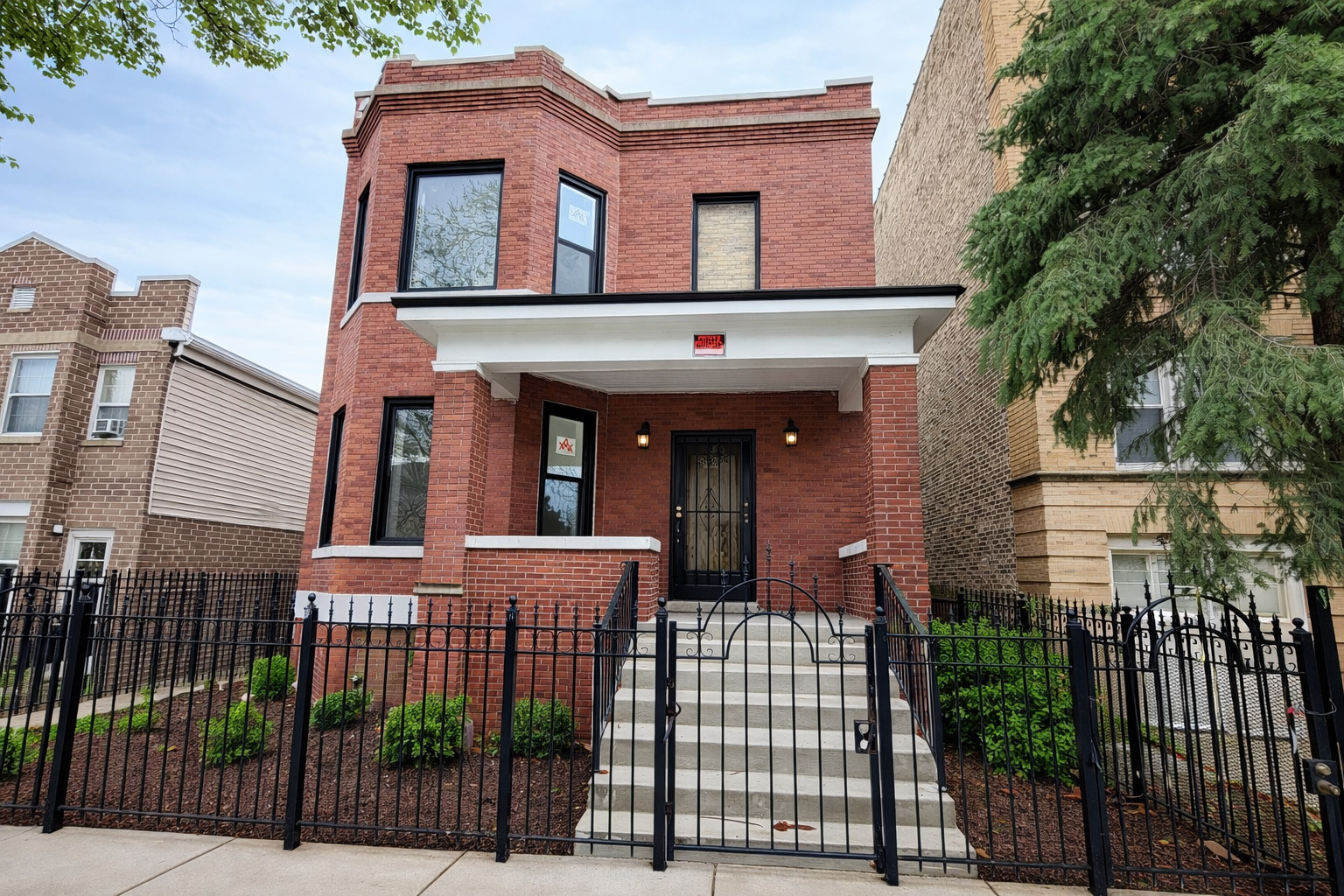 3340 W Evergreen Avenue #2R, Chicago, IL