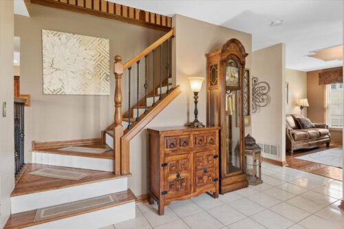 132 Ashcroft Drive, Bolingbrook, IL