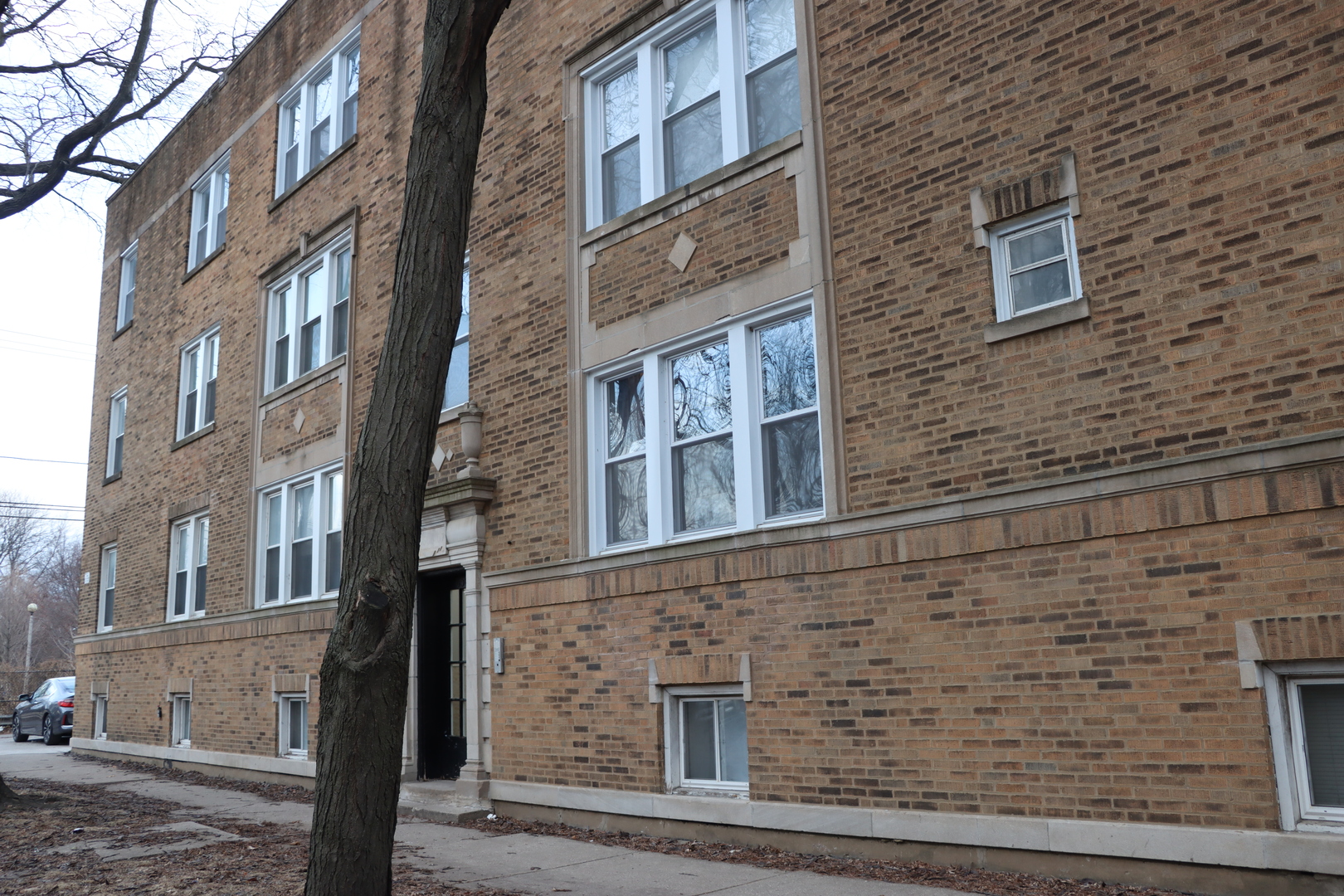 6505 N Bell Avenue, Chicago, IL