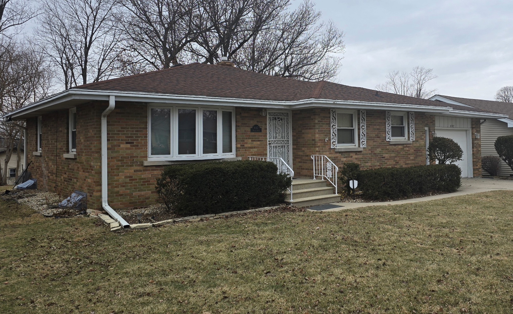 447 Dennis Avenue, Bradley, IL