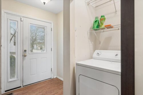 1530 Apple Grove Lane, Westmont, IL