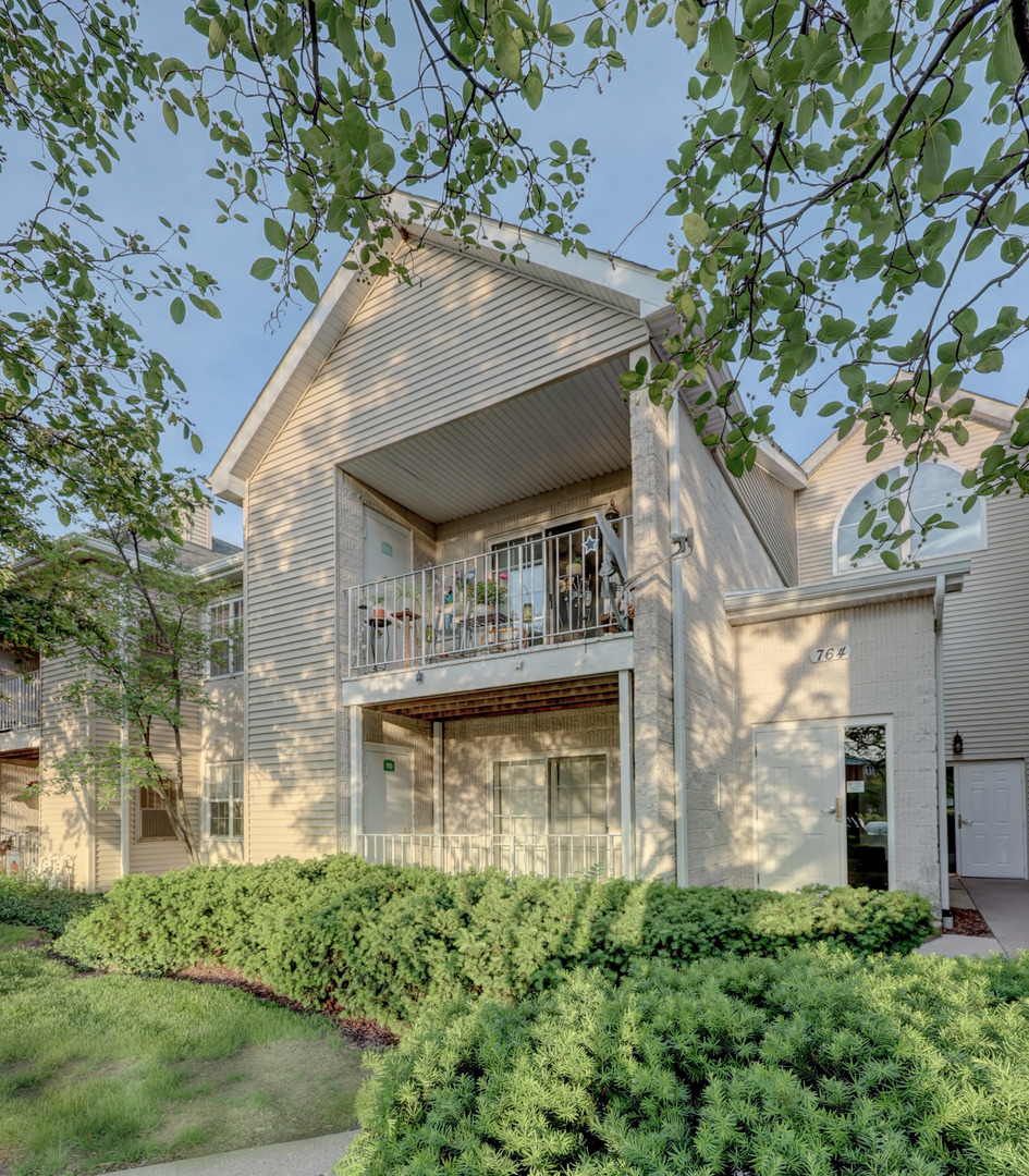 764 N Gary Avenue #110, Carol Stream, IL