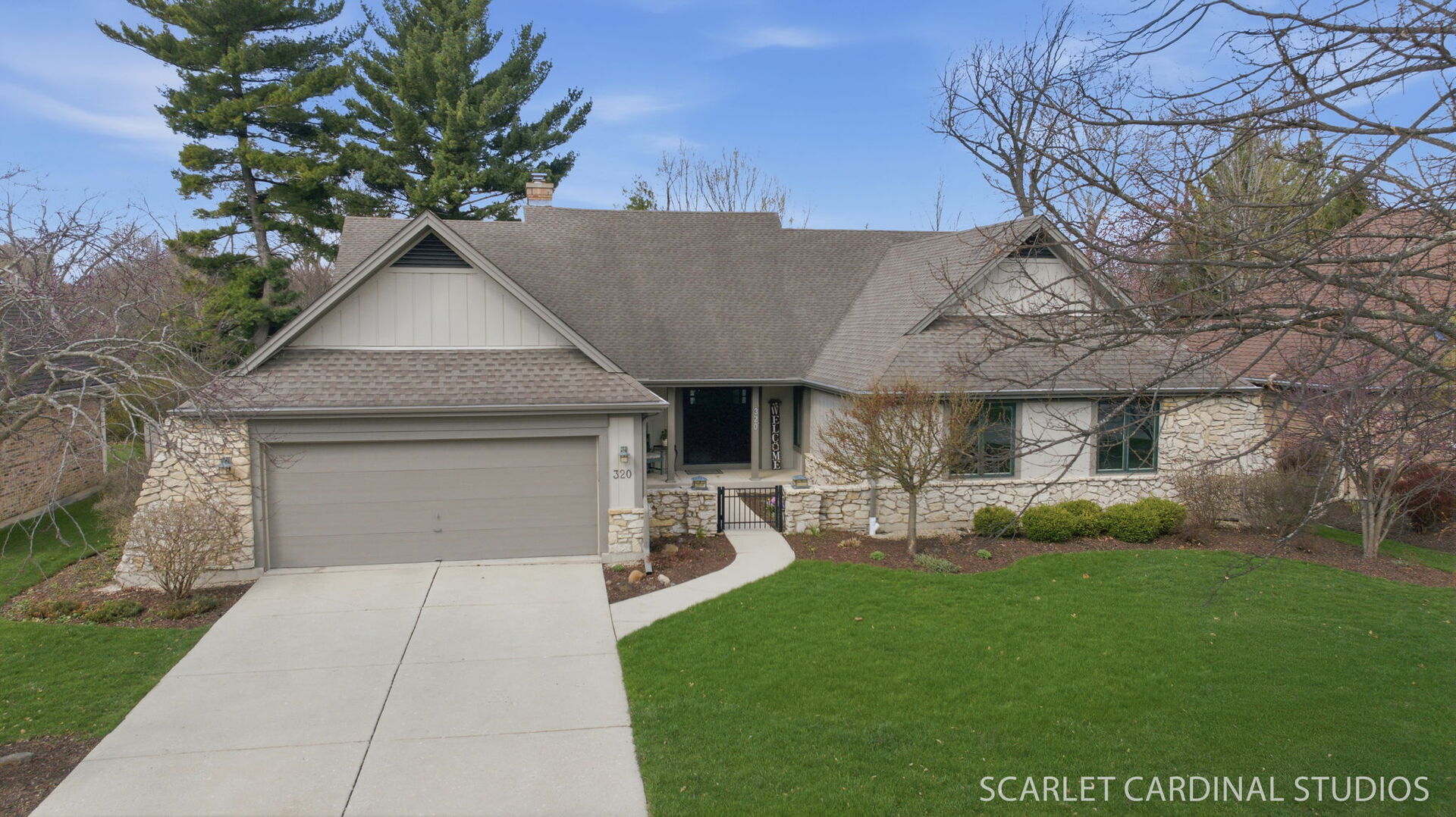 320 Oakwood Court, Wheaton, IL