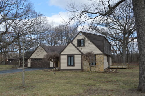 1701 Woodcrest Drive, St. Anne, IL