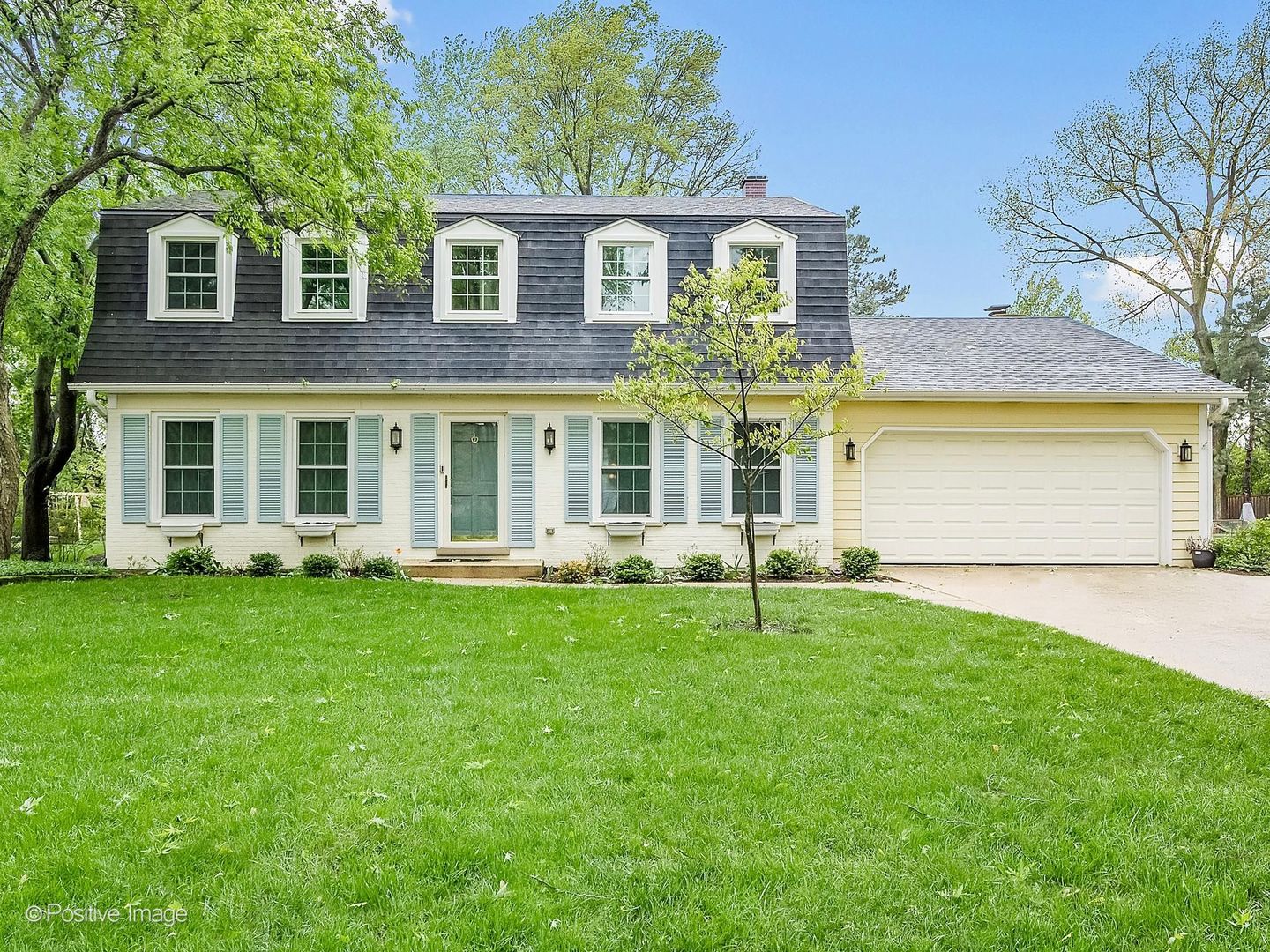 2S560 Seneca Drive, Wheaton, IL