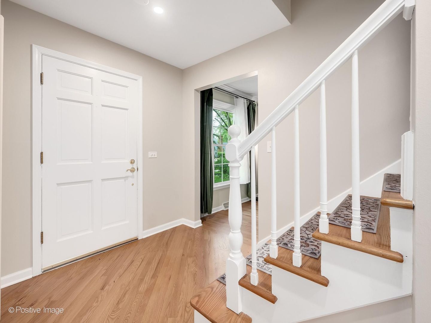 2S560 Seneca Drive, Wheaton, IL