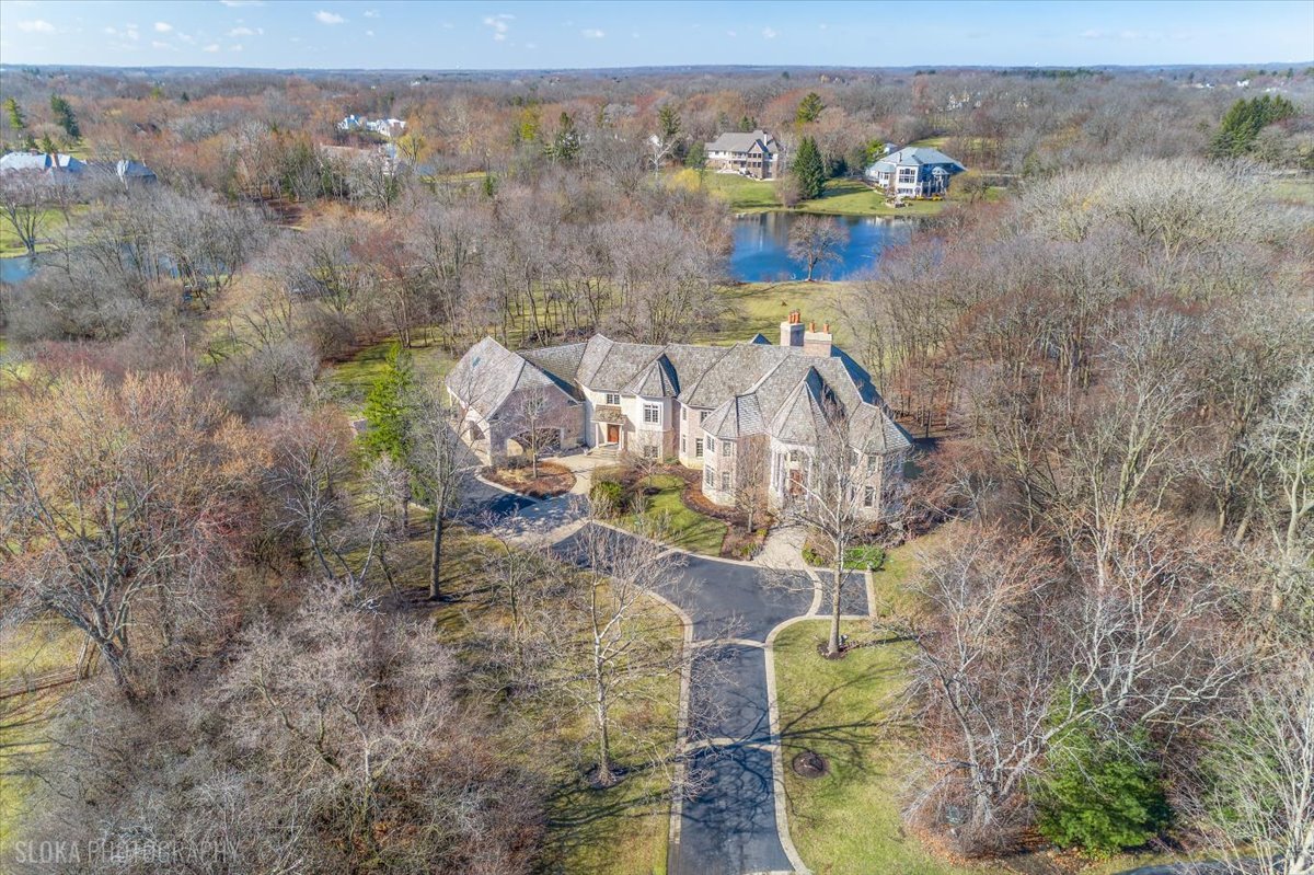 414 Dana Lane, Barrington Hills, IL
