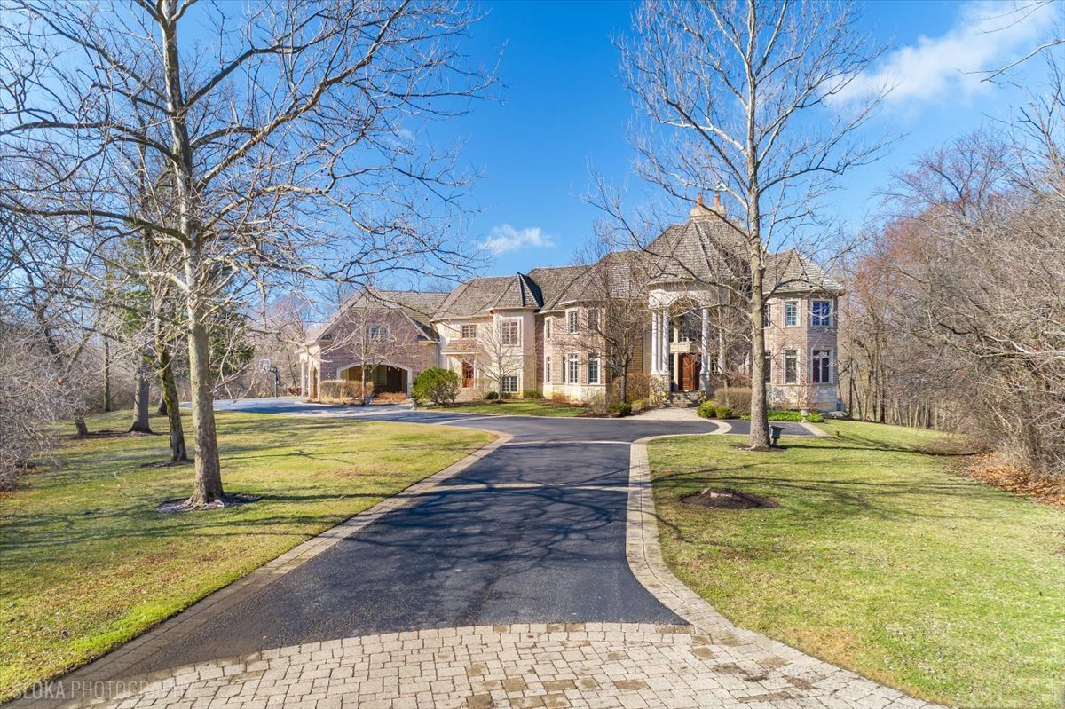 414 Dana Lane, Barrington Hills, IL