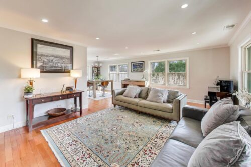 9761 Elm Terrace, Des Plaines, IL