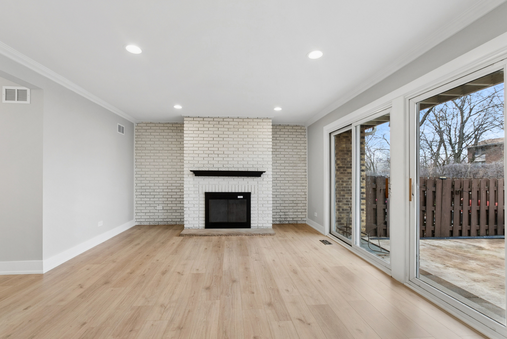 27 Sorrento Drive, Palos Heights, IL